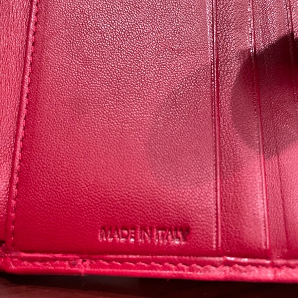 Bally Vintage Red Embossed Leather Wallet – Like New - Picture 7 of 8
